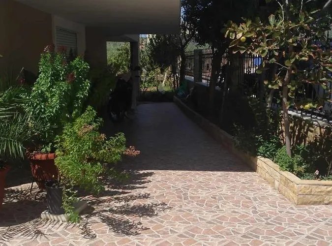 Apartment Babis House