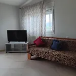 Apartament Babis House