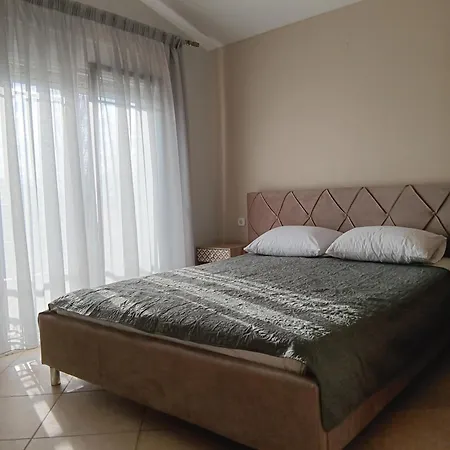 Babis House Apartmán *